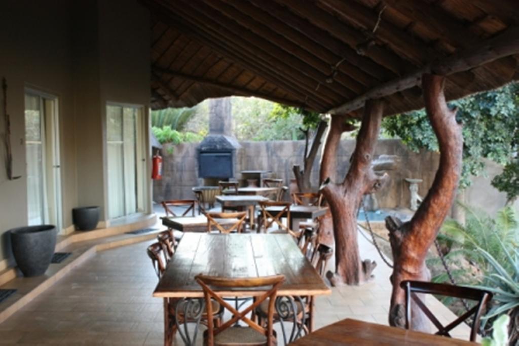 Croc River Lodge Komatipoort Buitenkant foto