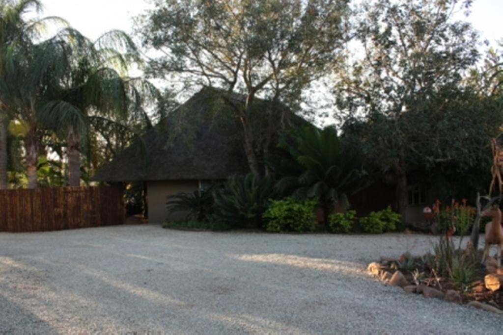 Croc River Lodge Komatipoort Buitenkant foto
